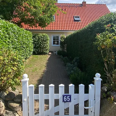 Haus Am 65 *